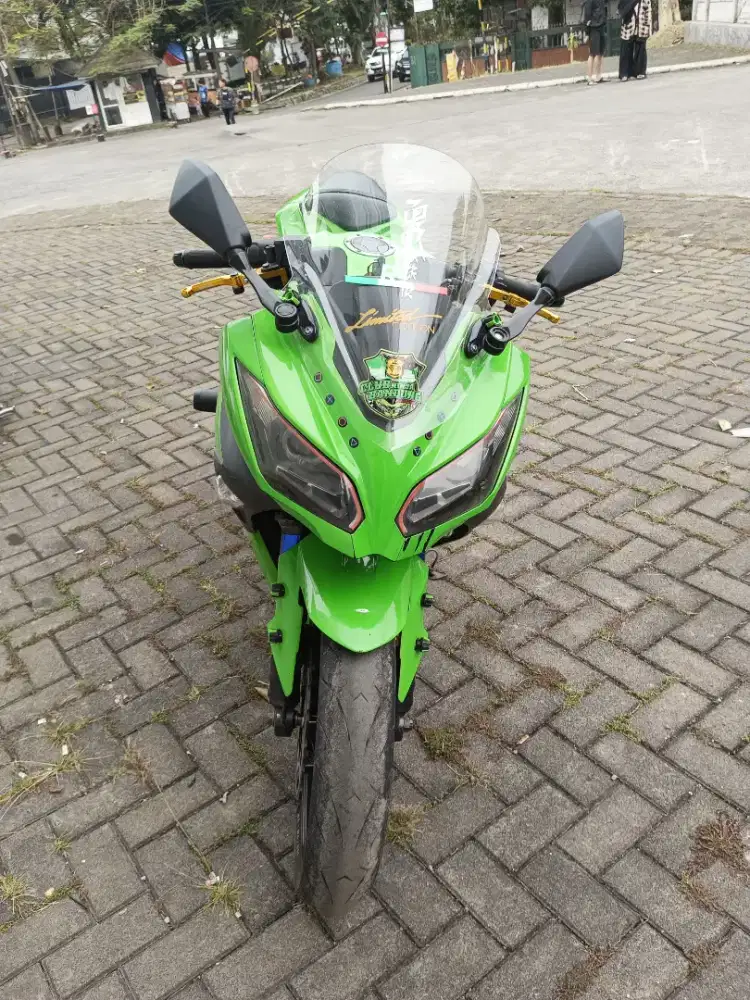 Kawasaki ninja 250 fi 2015 hijau