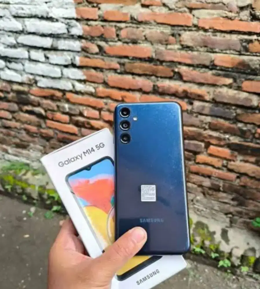 M14 5G HP baterai badak