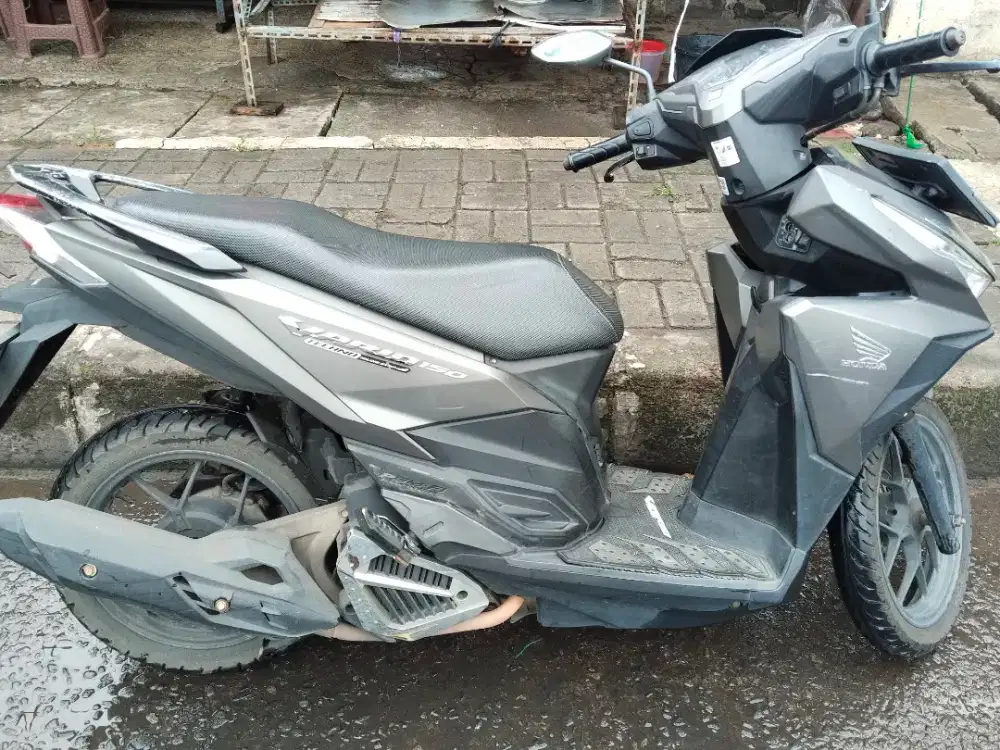 Di jual Honda Vario 150 cc warna coklat