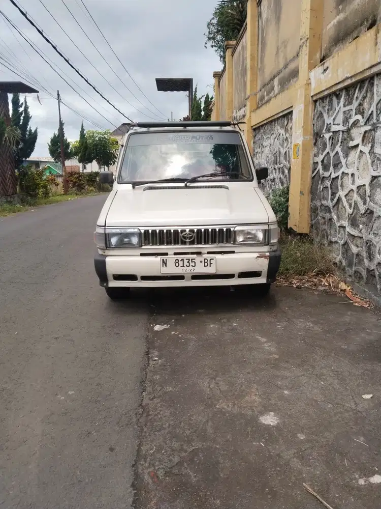 Toyota Kijang 1988 Bensin