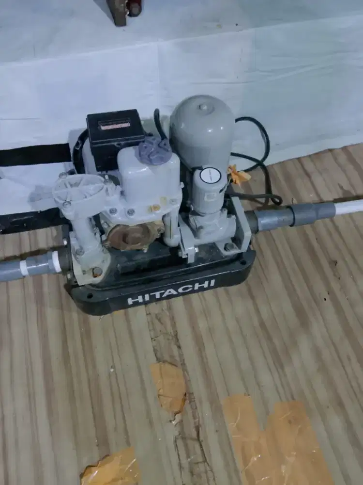 Pompa Merk Hitachi