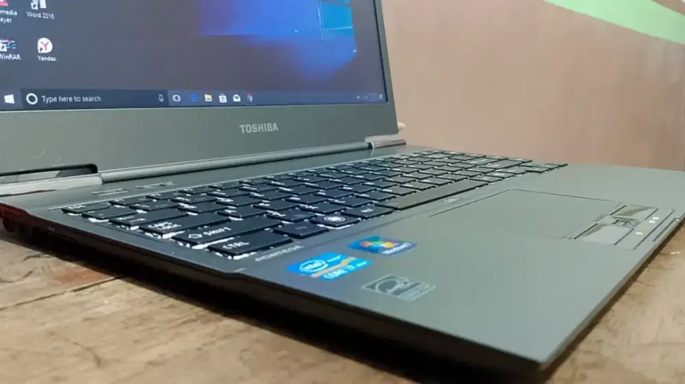 Laptop Toshiba Portege Z830 Core i7 Gen2 SLIM