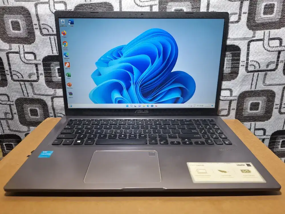 Laptop Asus VivoBook A516K SSD keyboard nyala layar Full HD