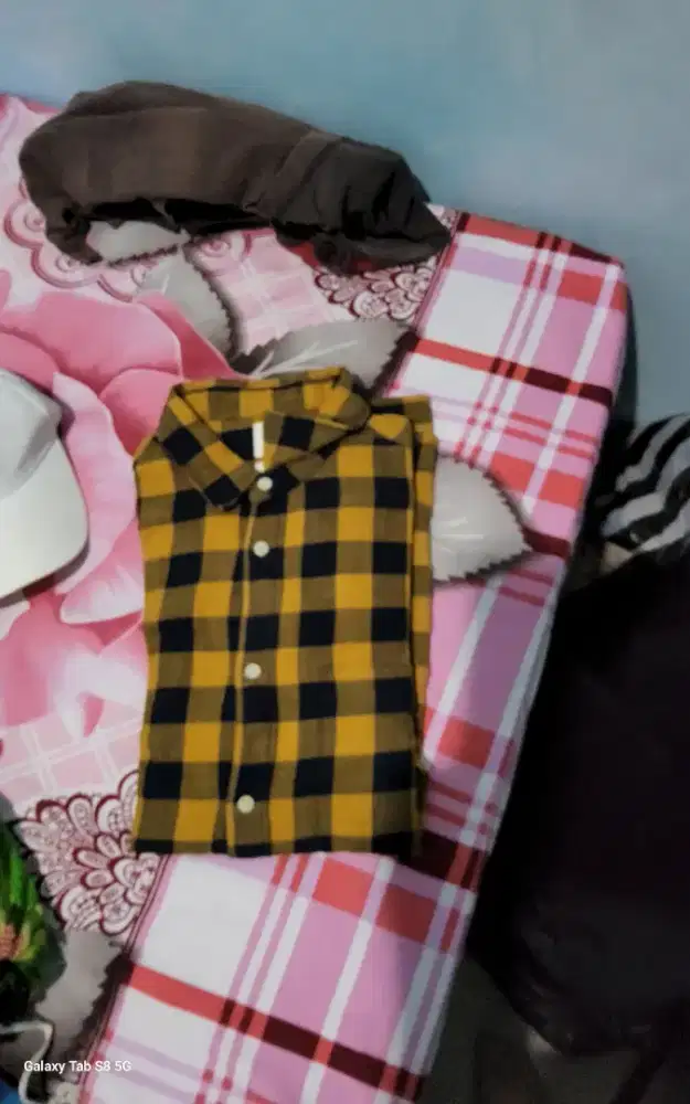 Kemeja Kotak Kotak Kuning H&M