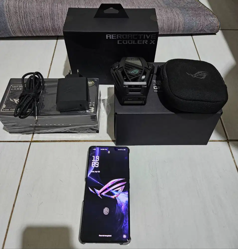 Asus ROG 8 + Aeroactive Cooler X