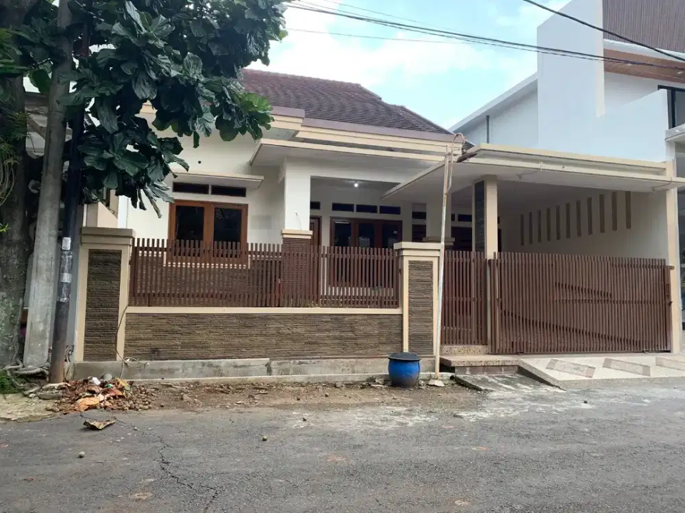 Rumah LT 249m2 di Wil Jl Saxophone dekat Soehat Jember