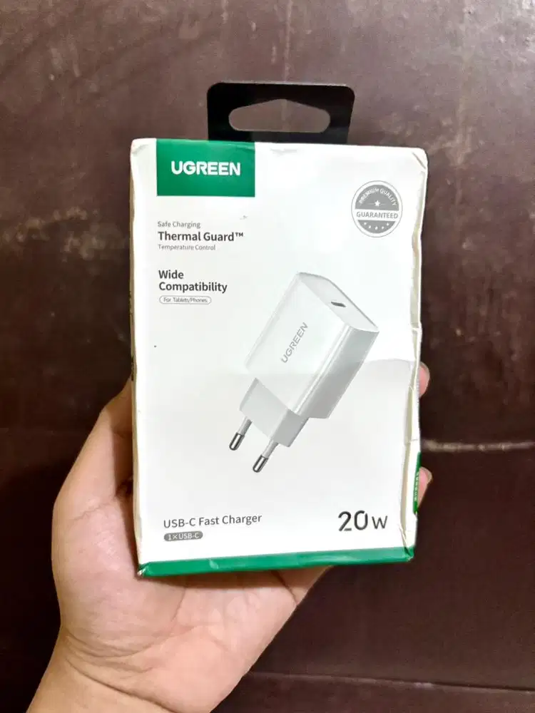 Charger ugreen 20w baru