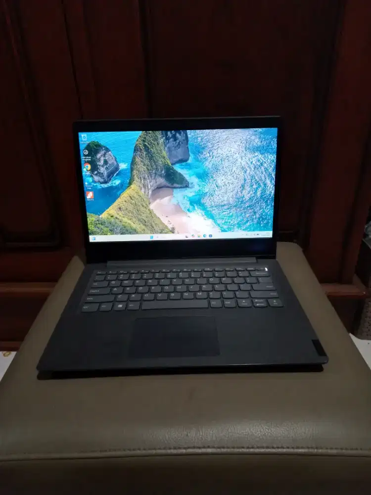 Laptop Core i3 Lenovo gen 10