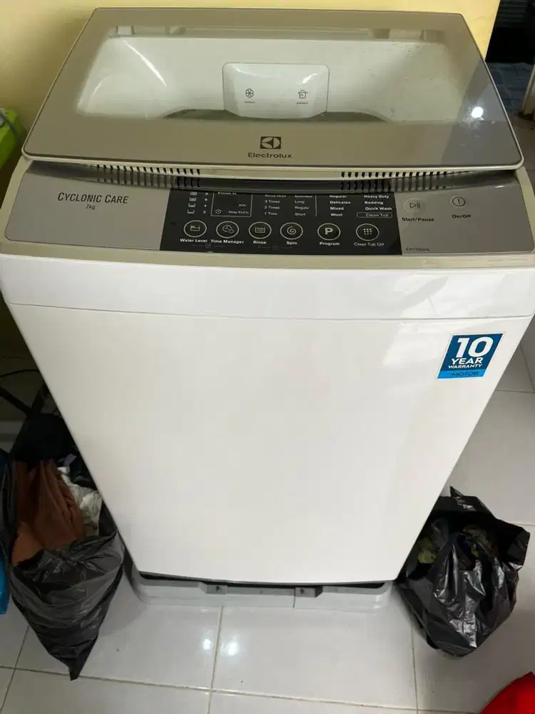 Mesin cuci electrolux