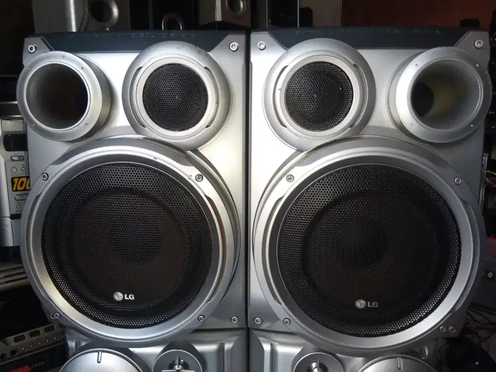 LG speaker 6 in 3 way, 100 watts RMS, full ori, box utuh, merk Korea
