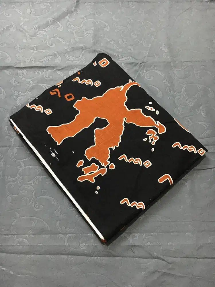 Kain batik motif sulawesi