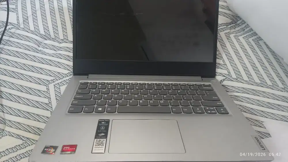 Lenovo IdeaPad Slim 3 AMD Ryzen 3 Siap Pakai