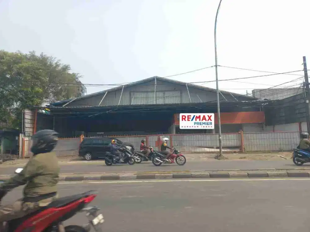 gudang terbuka pinggir jalan raya cakung Jakarta timur