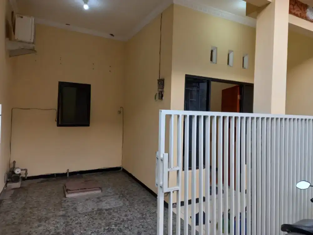 Rumah dikontrakkan daerah strategis sidoarjo wage