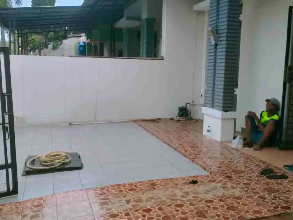 Di Sewakan Rumah 2 Lantai Mezanine Clustet Aralia Harapan Indah Bekasi
