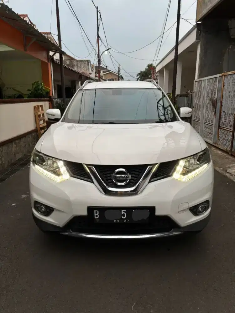 Nissan Xtrail T32 2.5 AT 2016 putih