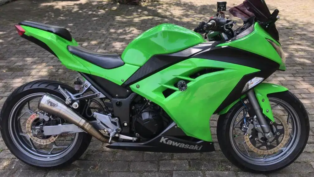 Ninja 250 FI 2015