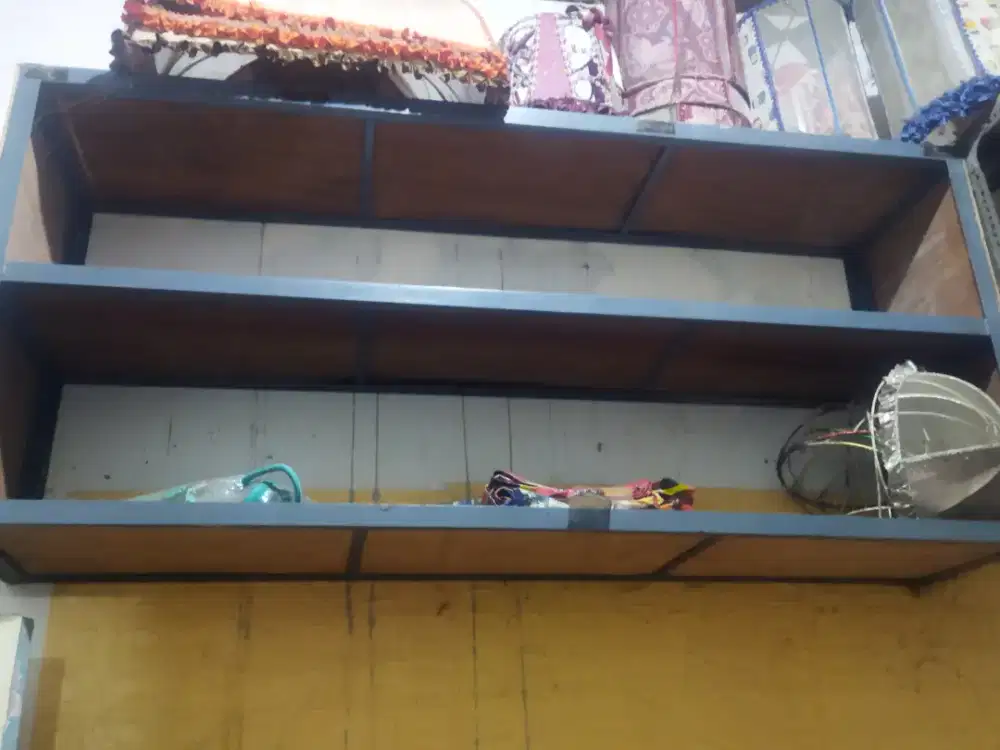 Dijual cepat 3 rak besi galvanis