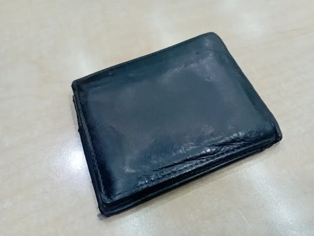 Dompet kulit layak pakai