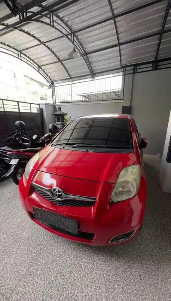 Toyota yaris 2011