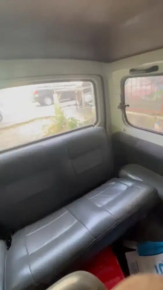 Katana 4x4 putih 2004