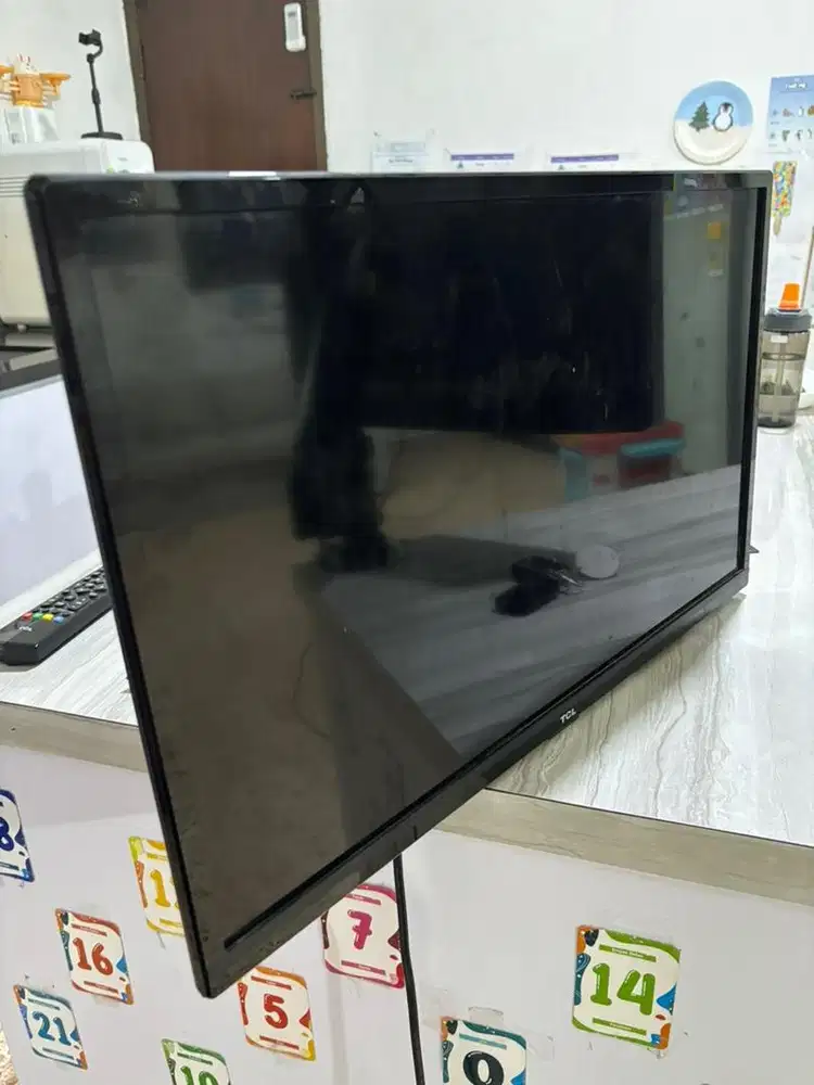 tv led 24 merek TCL