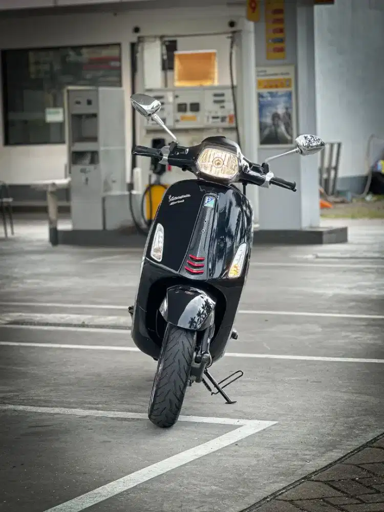 PIAGGIO VESPA SPRINT CARBON