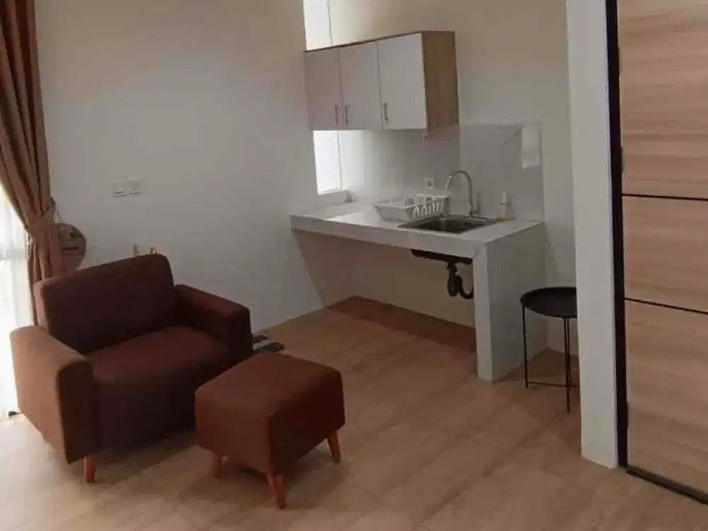 Rumah 2 Lantai Karawaci – Lippo Village, 850JT, Semi Furnish Siap Huni