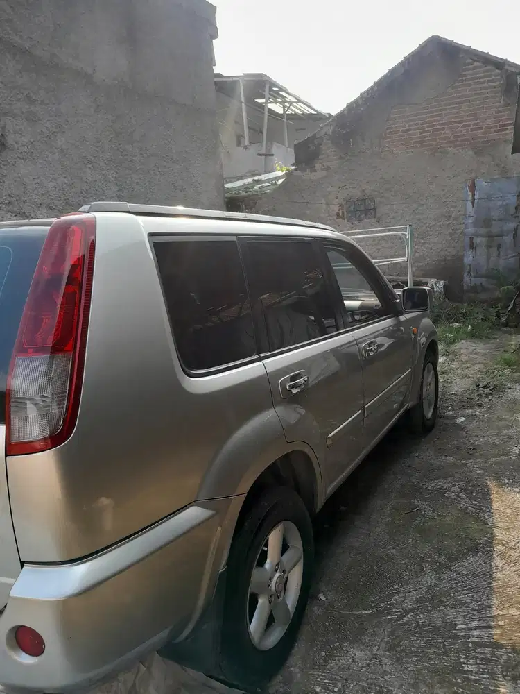 Nissan X-Trail 2005 Bensin