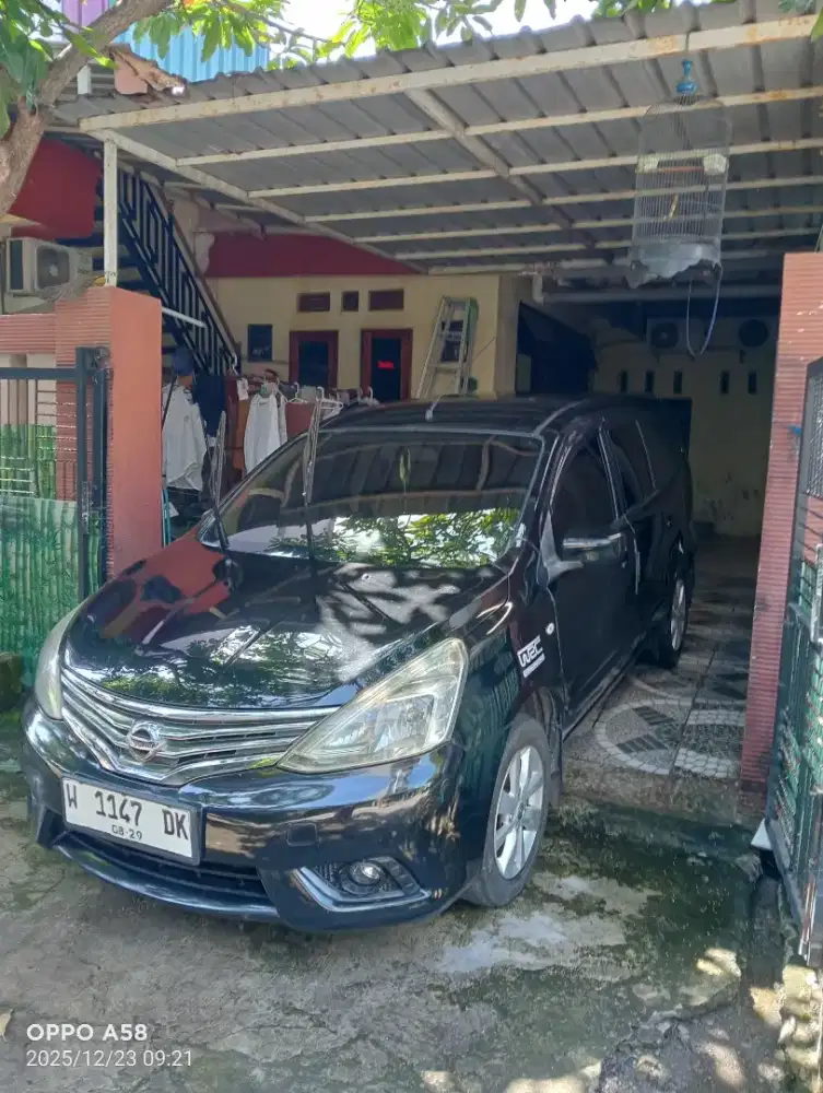 Grandlivina 1.5 XV automatic CVT 2014 PEMAKAIAN