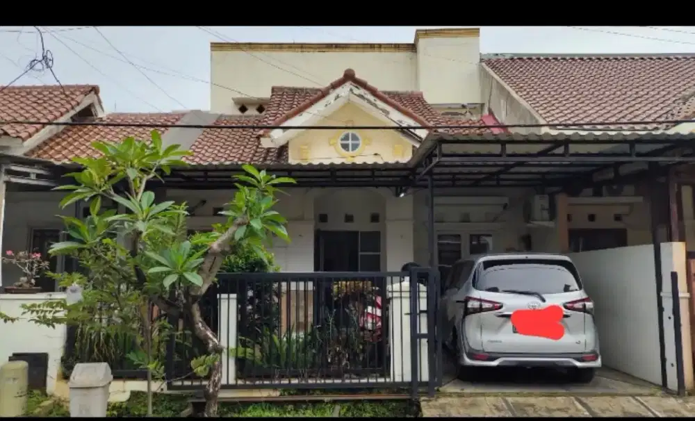 Dijual rumah di regenci melati mas