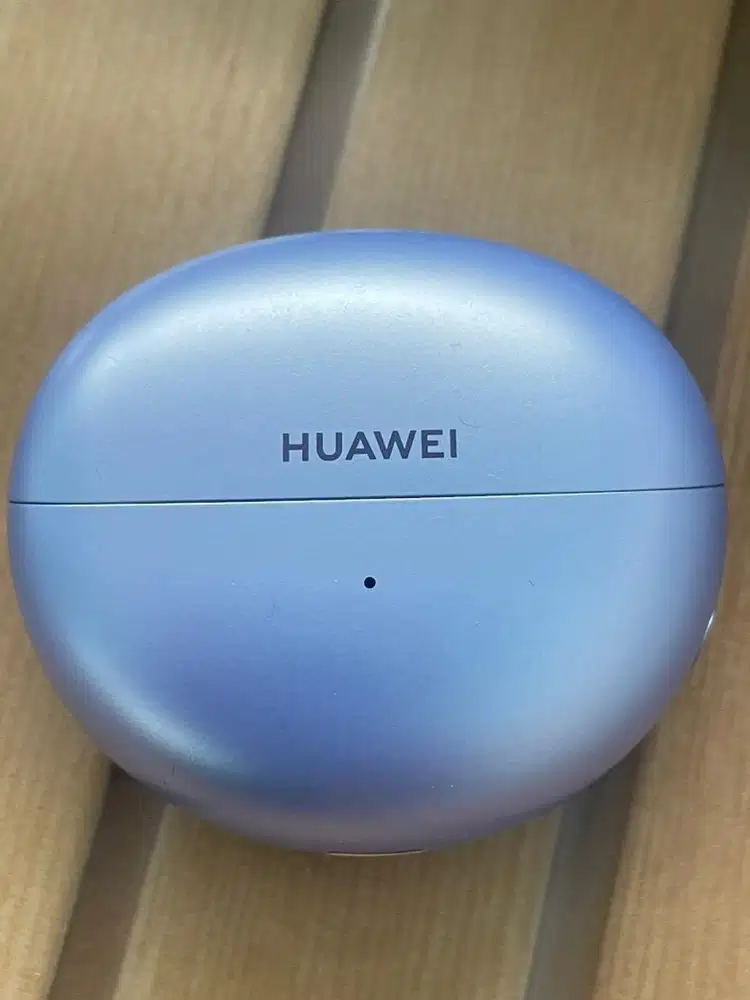 Huawei freeclip (purple)