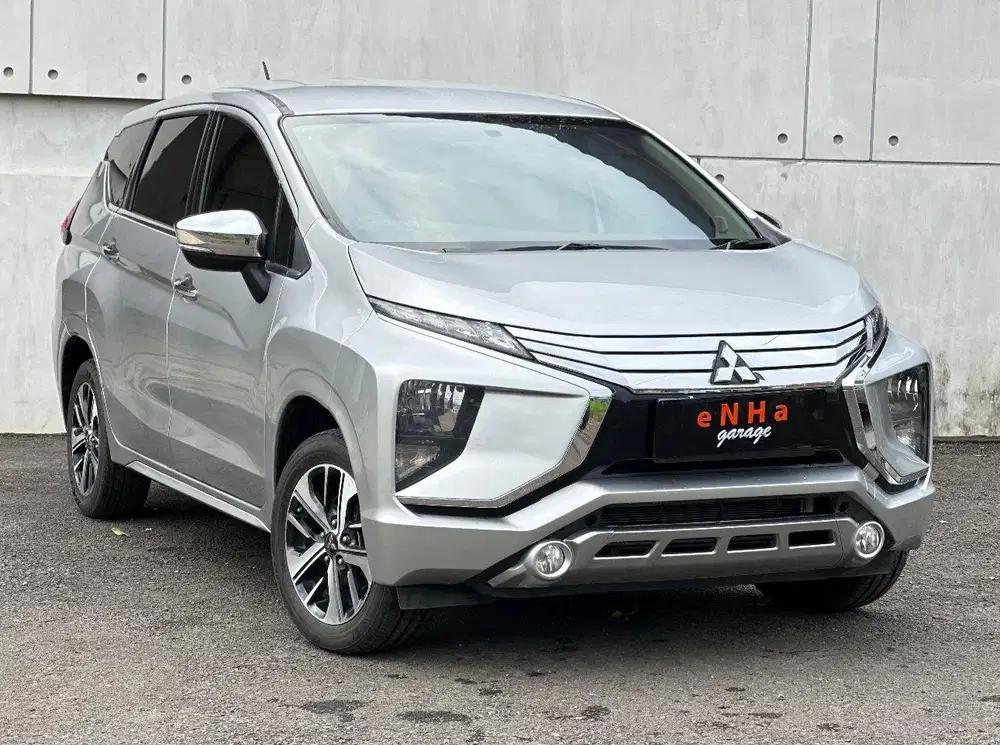 Mitsubishi XPANDER ULTIMATE 1.5 A/T 2018.. eNHa garage Semarang..