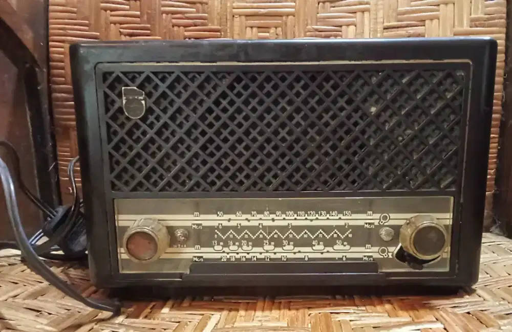 Radio Tabung Philips BIN 206 U Tahun 1950's Original Mulus
