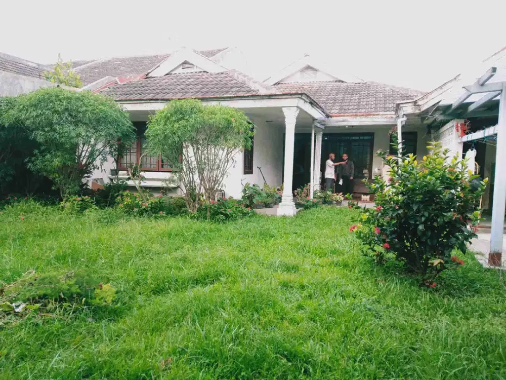 rumah luas terawat murah strategis selangkah ke Ciwastra bisa unk usaha