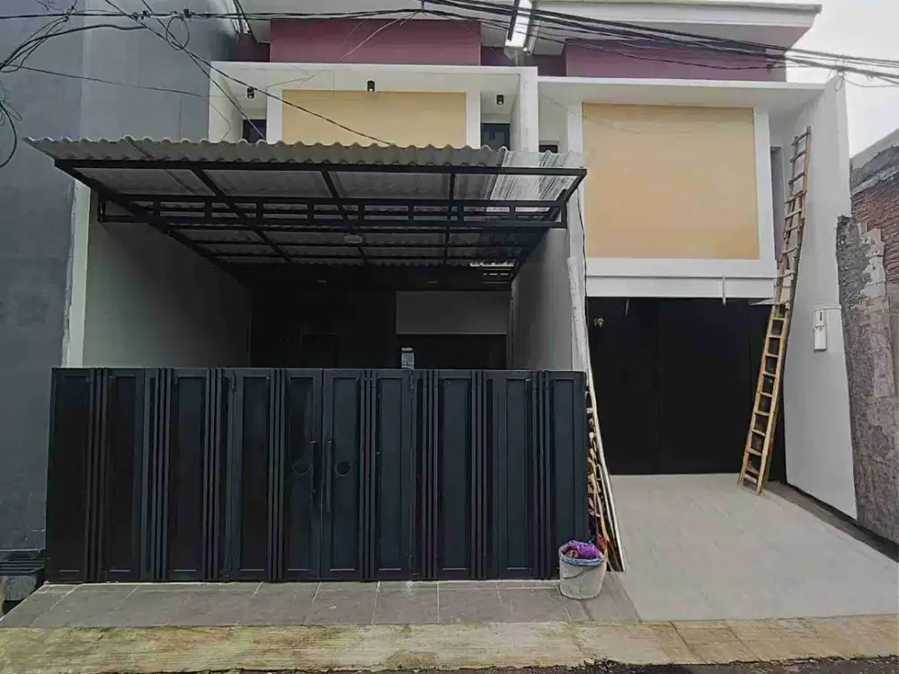 Sisa 1 Unit Rumah Baru 2 Lantai siap Huni di Perum Rungkut Harapan, Sby Timur