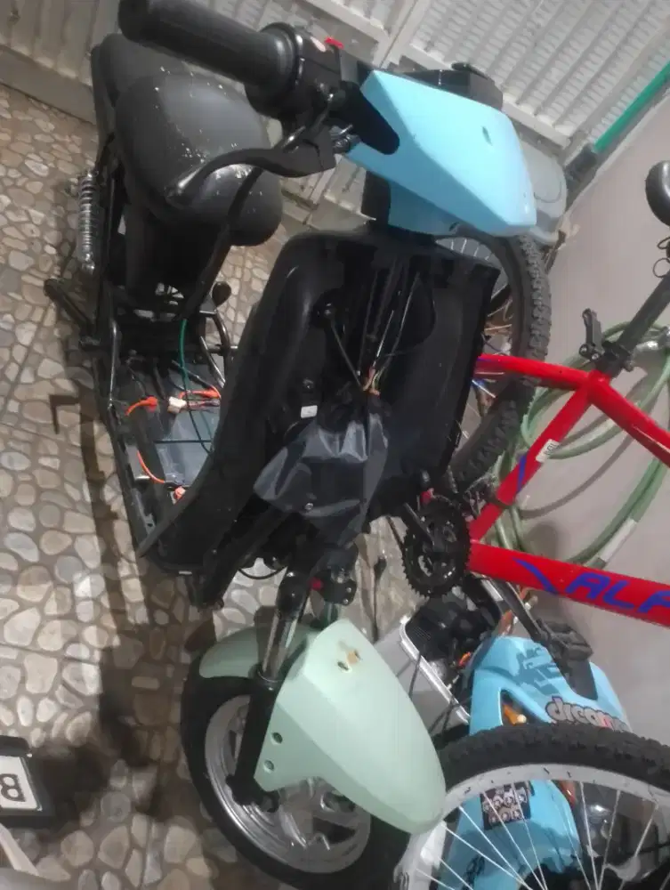 Dijual kerangka pretelan sepeda listrik bahan modif