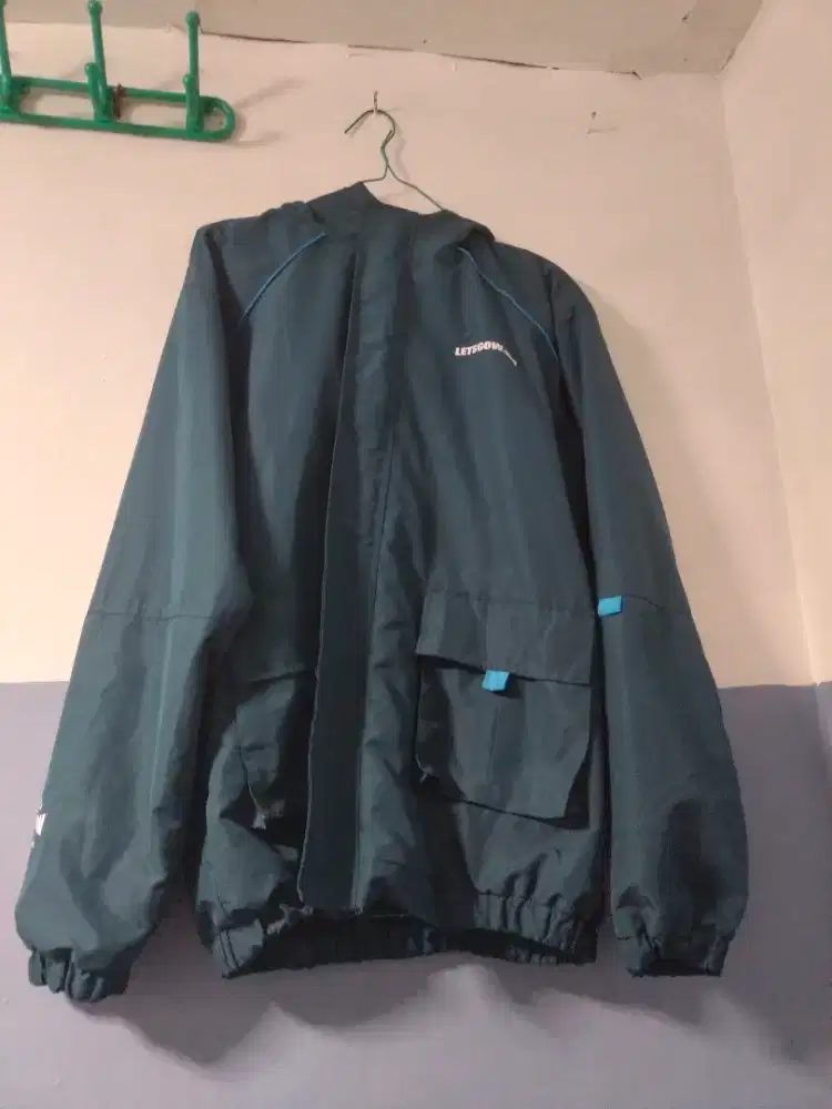 jaket pria anti air /angin