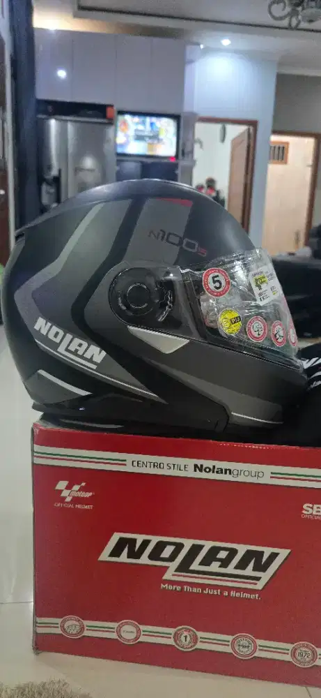 Di jual helm nolan n100-5. Size xl