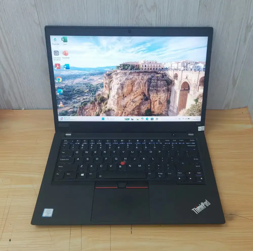 ThinkPad T490 Core i5-8365U|16GB|256GB|14FHD|Win11Pro