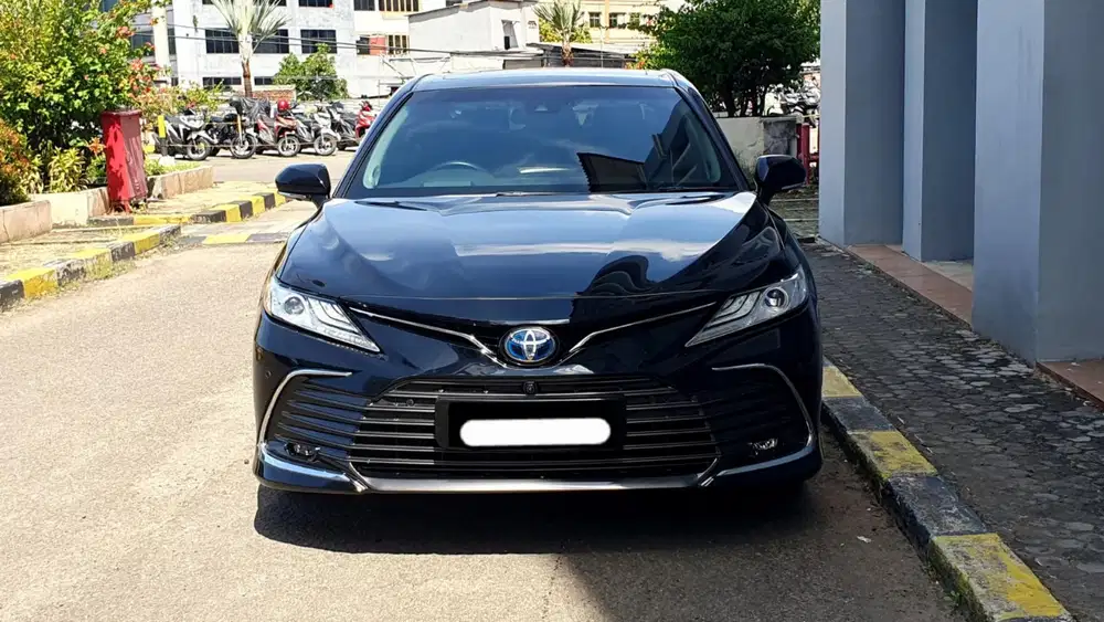Km 7 rb toyota camry hybrid tss 2023 jbl sunroof hitam
