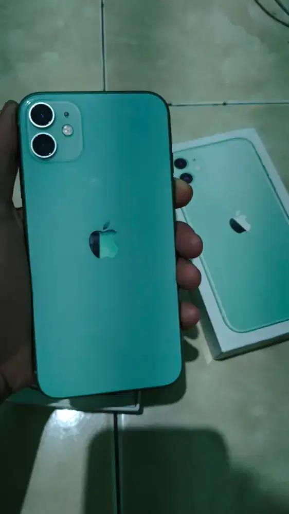 iPhone 11 128 inter LIKE NEW