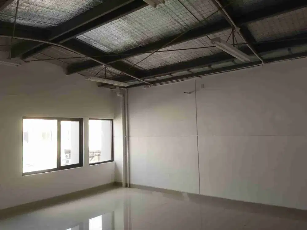 Disewakan Gudang di Taman tekno BSD City - Luas 400m²