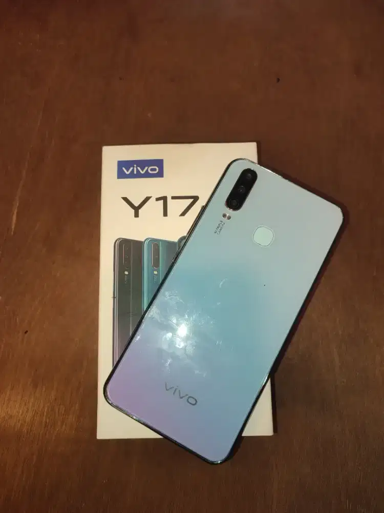 Vivo Y17 8/256 GB masih mulus