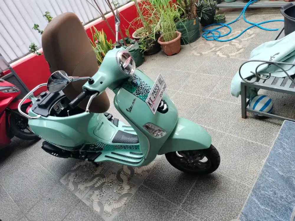 Jual cepat vespa lx 125 batik edition