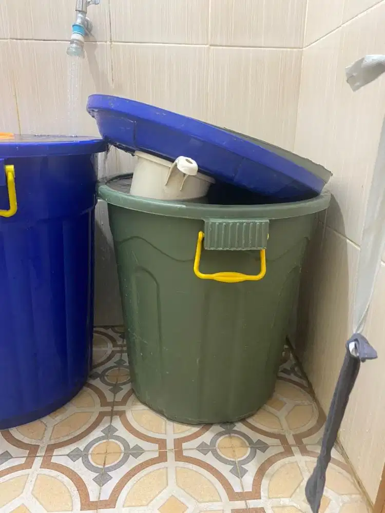 jual barang keperluan sehari-hari