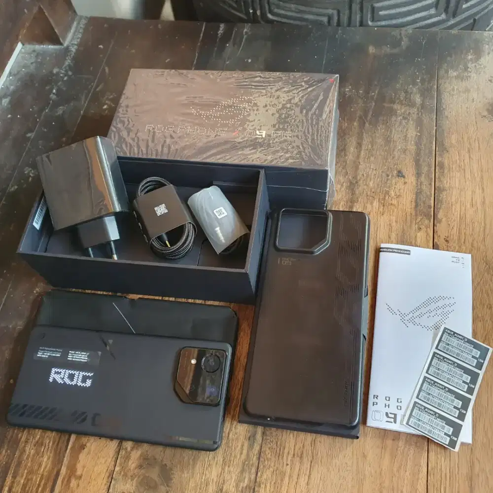 Asus ROG Phone 9 FE 12/512 GB 99% Like New ROG 9 FE Garansi 2027