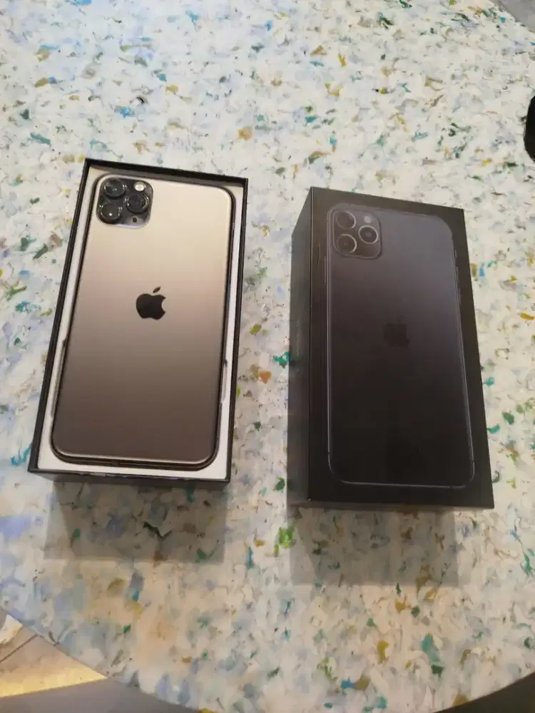 iPhone 11 pro max 513gb peran apple