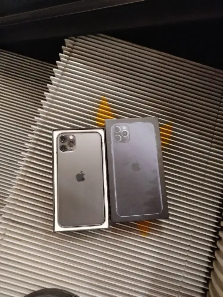 iPhone 11 pro max 512gb satu kata baru