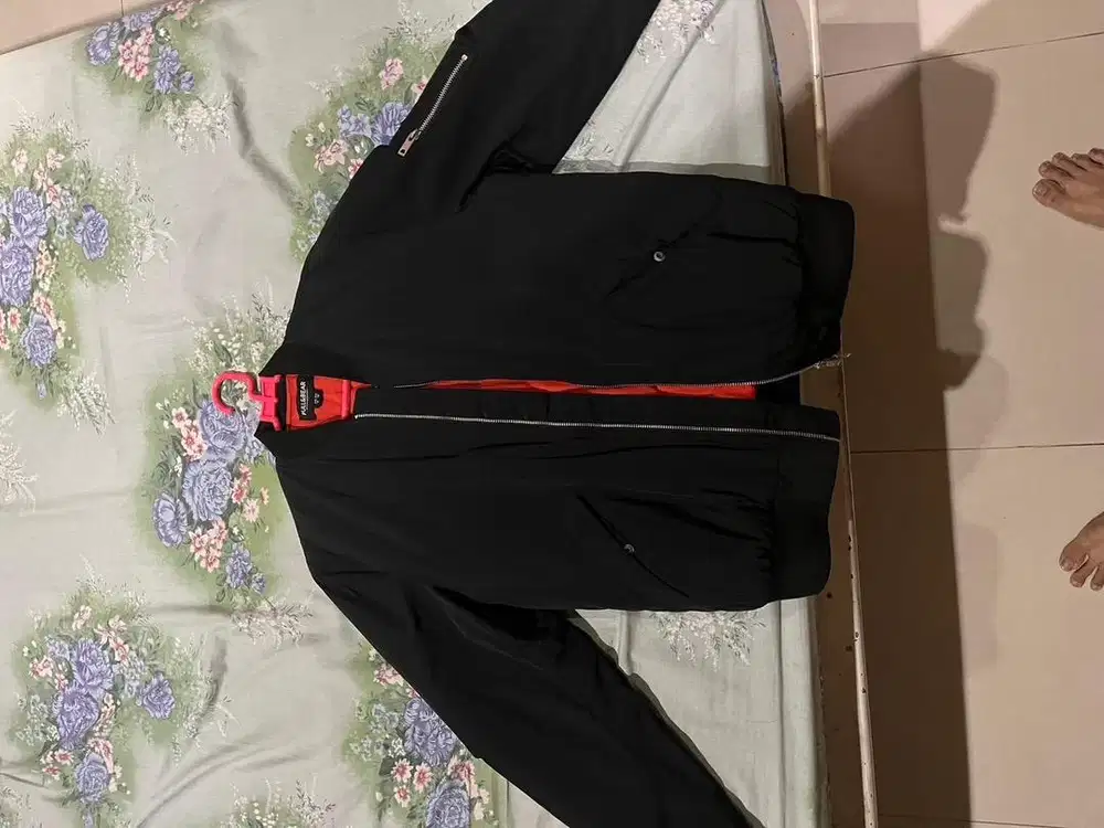Jaket Bomber Pull and Bear